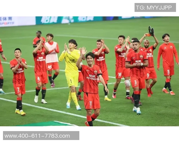 中超球迷行为引发激烈争议 社交平台热议风波不断